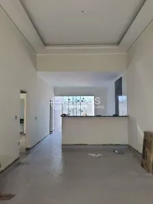Casa com 3 Quartos à venda, 145m² no Novo Mundo, Uberlândia