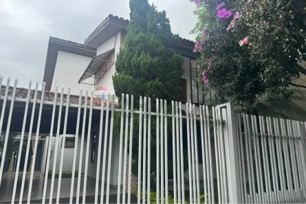 Sobrado com 3 Quartos à venda, 280m² no Jardim Astro, Sorocaba