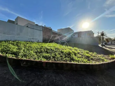 Lote/Terreno à venda, 282m² no Distrito Industrial, Marília