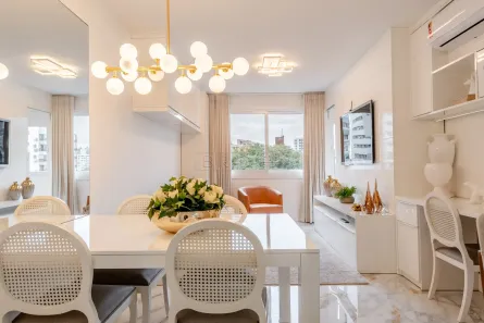 Apartamento com 1 Quarto à venda, 54m² no Três Figueiras, Porto Alegre