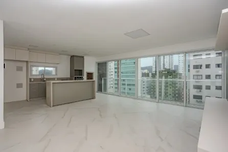 Apartamento com 4 Quartos para alugar, 143m² no Centro, Balneário Camboriú