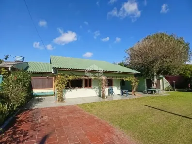 Casa com 4 Quartos à venda, 236m² no Centro, Arroio do Sal