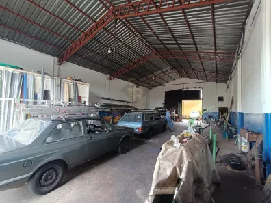 Galpão/Depósito/Armazém à venda, 235m² no Antônio Marincek, Ribeirão Preto