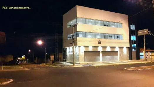 Imóvel Comercial com 8 Quartos para alugar, 900m² no São Pedro, Teresina