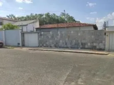 Casa com 3 Quartos à venda, 250m² no Acarape, Teresina