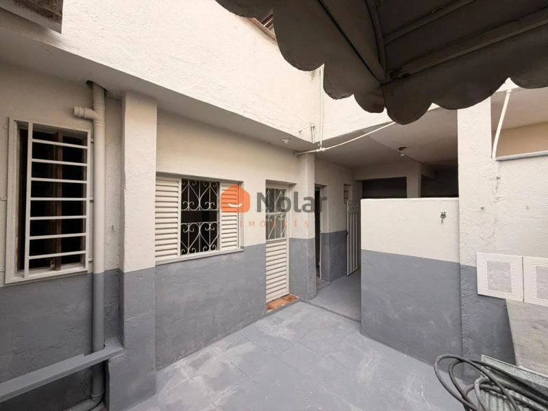 Casa com 2 quartos — Sagrada Família, Belo Horizonte