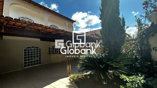 Casa com 6 Quartos à venda, 420m² no Nossa Senhora Aparecida, Montes Claros