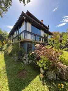 Casa com 3 Quartos à venda, 228m² no Sambaqui, Florianópolis