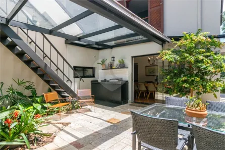 Sobrado com 4 Quartos à venda, 300m² no Campo Belo, São Paulo
