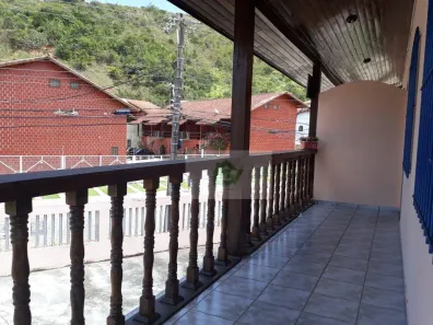 Casa com 2 Quartos à venda, 200m² no Loteamento Balneário Camburi, Caraguatatuba