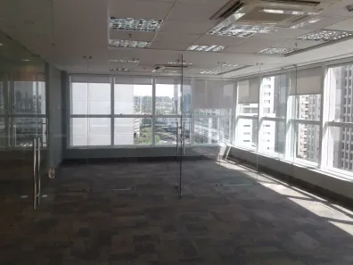 Sala Comercial para alugar, 470m² no Vila Olímpia, São Paulo
