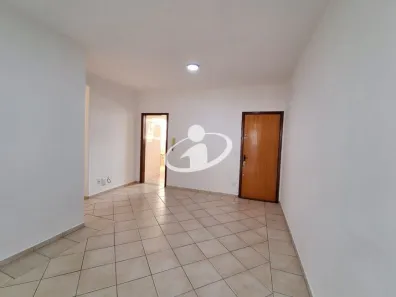 Apartamento com 3 Quartos para alugar, 80m² no Umuarama, Uberlândia