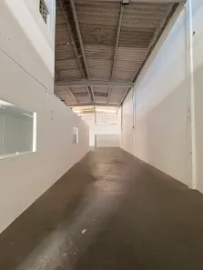 Galpão/Depósito/Armazém para alugar, 230m² no Pitangueiras, Lauro de Freitas