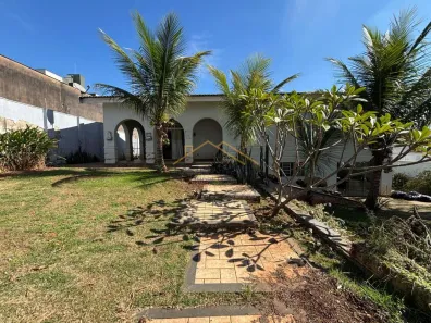 Casa com 2 Quartos para alugar, 212m² no Vila Jones, Americana