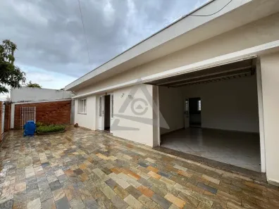 Casa com 3 Quartos para alugar, 130m² no Jardim Chapadão, Campinas