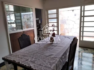 Casa com 4 Quartos à venda, 270m² no Morada da Colina, Uberlândia