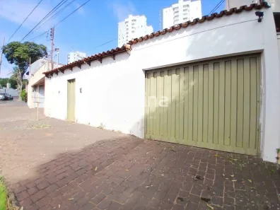 Casa com 3 Quartos para alugar, 200m² no Tubalina, Uberlândia
