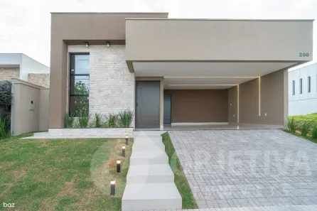 Casa de Condomínio com 3 Quartos à venda, 205m² no Laranjeiras, Uberlândia