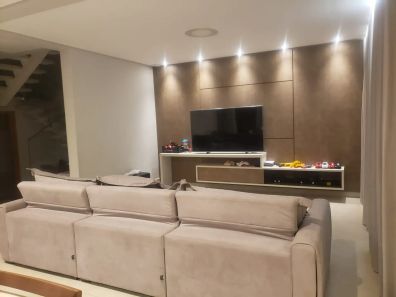 Casa de Condomínio com 4 Quartos à venda, 180m² no Granja Marileusa, Uberlândia