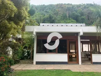 Casa com 4 Quartos à venda, 658m² no Itacoatiara, Niterói