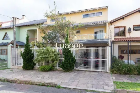 Casa com 3 Quartos à venda, 360m² no Espírito Santo, Porto Alegre