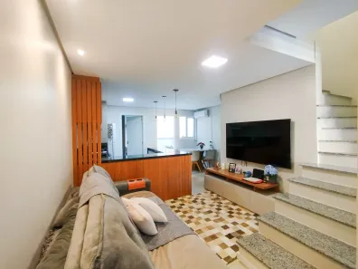Sobrado com 3 Quartos à venda, 94m² no Cristo Redentor, Caxias do Sul