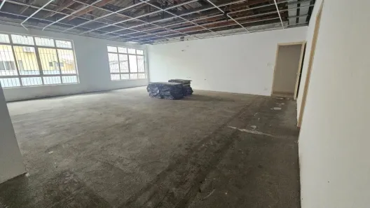 Prédio Comercial para alugar, 650m² no Rudge Ramos, São Bernardo do Campo