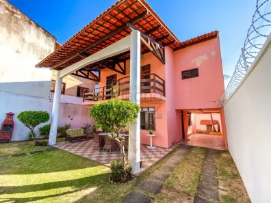 Casa com 4 Quartos à venda, 265m² no De Lourdes, Fortaleza