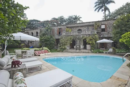 Casa com 5 Quartos para alugar, 1000m² no Jardim Leonor, São Paulo