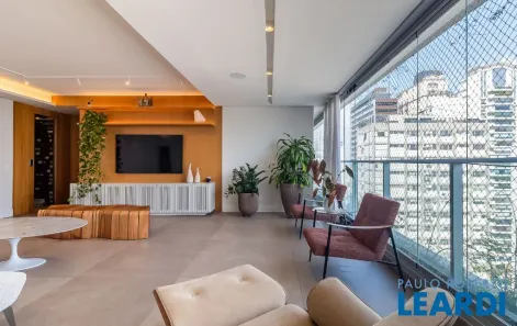 Apartamento com 3 Quartos à venda, 177m² no Cerqueira César, São Paulo