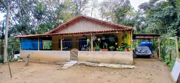 Fazenda/Sítio com 3 Quartos à venda, 120m² no Curral, Ibiúna