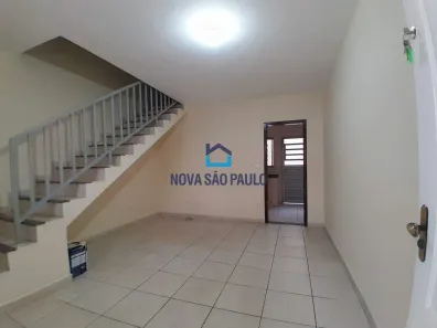 Casa com 2 Quartos para alugar, 60m² no Vila Guarani (Z Sul), São Paulo