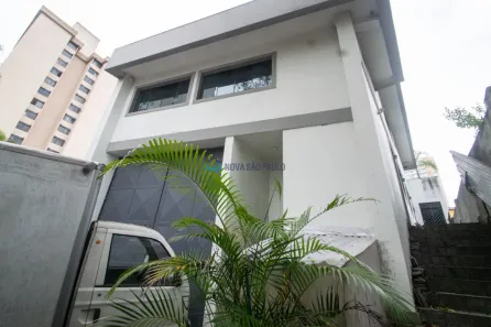 Galpão/Depósito/Armazém à venda, 331m² no São Judas, São Paulo