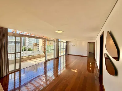 Apartamento com 3 Quartos para alugar, 138m² no Lourdes, Belo Horizonte