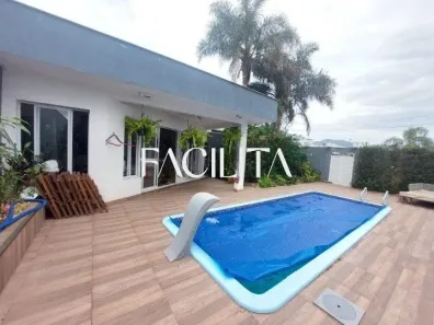 Casa com 4 Quartos para alugar, 400m² no Saco Grande, Florianópolis