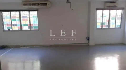 Prédio Comercial para alugar, 1000m² no Parque Industrial Tomas Edson, São Paulo