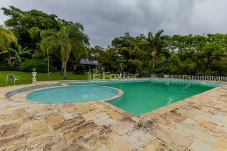 Fazenda/Sítio com 5 Quartos à venda, 300m² no Centro (Itapuã), Viamão