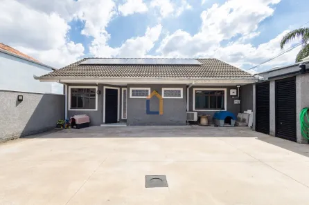 Casa com 3 Quartos à venda, 219m² no Tingui, Curitiba
