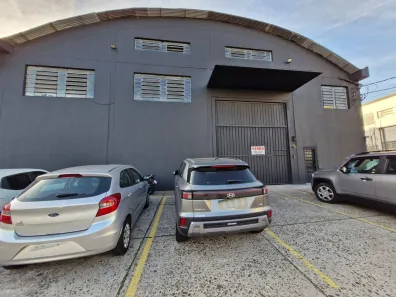 Galpão/Depósito/Armazém à venda, 1400m² no Sarandi, Porto Alegre