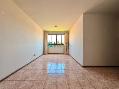 Apartamento com 3 Quartos para alugar, 71m² no Vila Marumby, Maringá