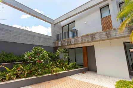 Casa de Condomínio com 2 Quartos à venda, 200m² no Bom Retiro, Curitiba
