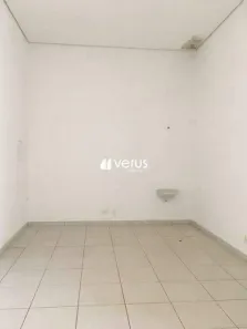 com 1 Quarto para alugar, 32m² no São Jorge, Uberlândia