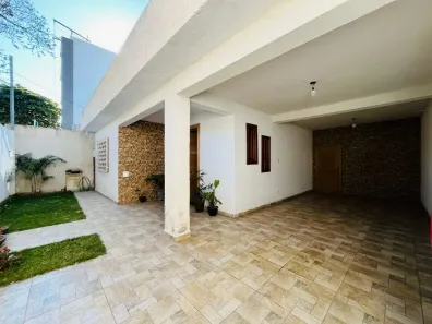 Casa com 4 Quartos à venda, 120m² no Santa Cruz Industrial, Contagem