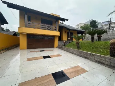 Sala Comercial para alugar, 330m² no Pio X, Farroupilha