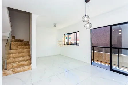 Sobrado com 3 Quartos para alugar, 154m² no Vista Alegre, Curitiba