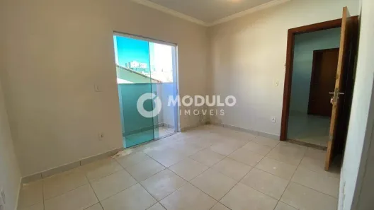 Apartamento com 2 Quartos à venda, 50m² no Marta Helena, Uberlândia