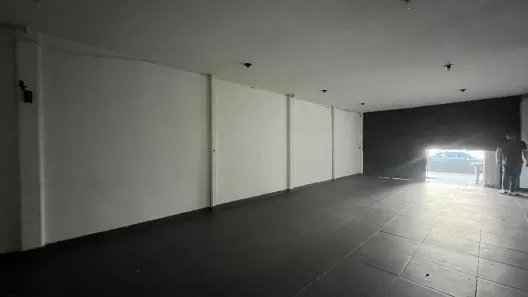Ponto Comercial para alugar, 250m² no Santo Amaro, São Paulo