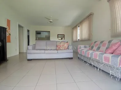 Apartamento com 3 Quartos para alugar, 157m² no Pitangueiras, Guarujá