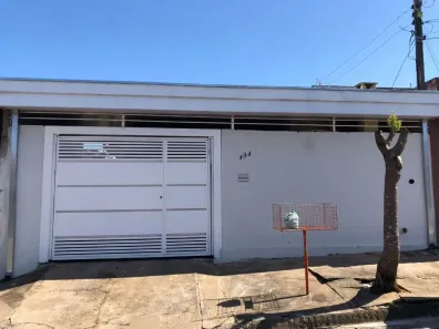 Casa com 3 Quartos à venda, 200m² no Conjunto Residencial Luiz Egydio de Cerqueira César, Marília
