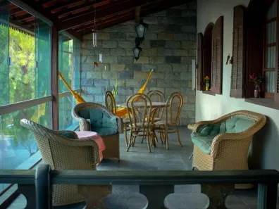 Casa com 5 Quartos à venda, 250m² no Santa Tereza, Belo Horizonte